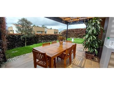 Casa de 5 alcobas en venta en Cajica, Cajicá, 206 m² · foto 3 de 17
