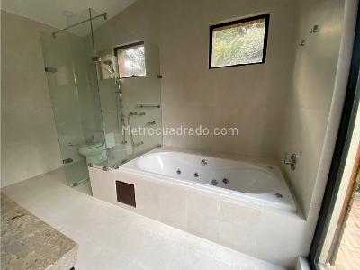 Casa de 4 alcobas en venta en Sotileza, Bogotá, 308 m² · foto 8 de 20