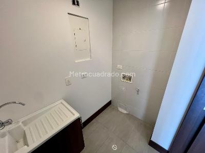 Apartamento de 2 alcobas en venta en Cedritos Alcala, Bogotá, 77 m² · foto 5 de 20
