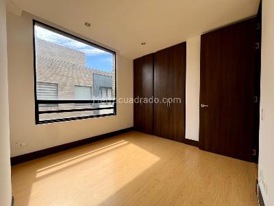 Apartamento de 2 alcobas en venta en Cedritos Alcala, Bogotá, 77 m² · foto 8 de 20