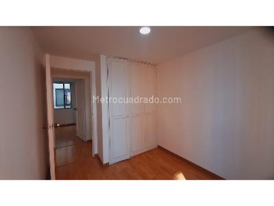 Apartamento de 3 alcobas en venta en Quinta Paredes, Bogotá, 71 m² · foto 9 de 20
