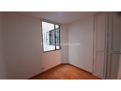Apartamento de 3 alcobas en venta en Quinta Paredes, Bogotá, 71 m² · foto 16 de 20