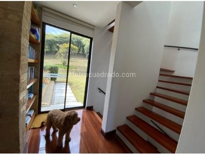 Casa de 4 alcobas en venta en La Calera, La Calera, 316 m² · foto 9 de 20