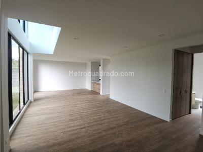 Casa de 3 alcobas en venta en Chuntame, Cajicá, 176 m² · foto 4 de 20