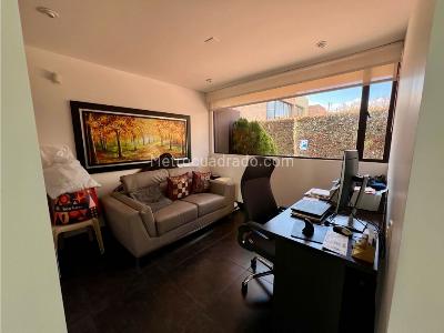 Casa de 4 alcobas en venta en Norte, Bogotá, 250 m² · foto 5 de 20