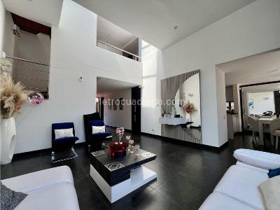 Casa de 4 alcobas en venta en Norte, Bogotá, 250 m² · foto 6 de 20