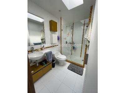 Casa de 5 alcobas en venta en Norte, Bogotá, 450 m² · foto 17 de 20