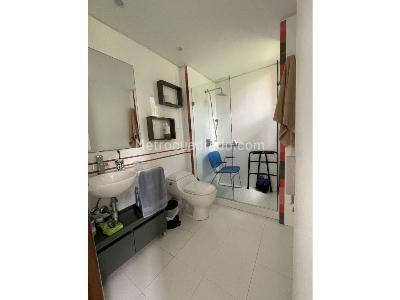 Casa de 5 alcobas en venta en Norte, Bogotá, 450 m² · foto 19 de 20