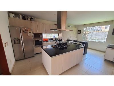 Casa de 3 alcobas en venta en Chuntame, Cajicá, 250 m² · foto 2 de 20