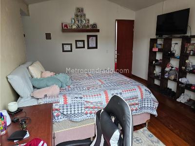 Casa de 3 alcobas en venta en Chuntame, Cajicá, 250 m² · foto 9 de 20