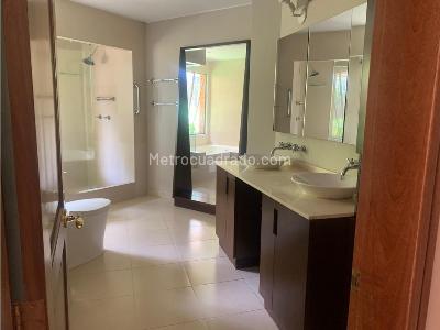 Apartamento en venta en Santa Barbara, Bogotá · foto 2 de 20