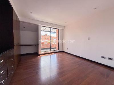 Apartamento de 3 alcobas en venta en San Patricio, Bogotá, 218 m² · foto 12 de 13