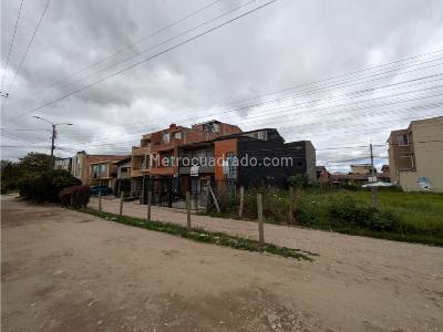 Casa de 5 alcobas en venta en Chia, Chía, 243 m² · foto 2 de 20