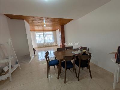 Casa de 5 alcobas en venta en Chia, Chía, 243 m² · foto 3 de 20