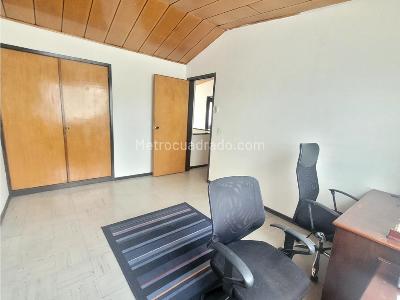 Casa de 5 alcobas en venta en Noroccidente, Bogotá, 286 m² · foto 16 de 20
