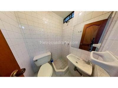 Apartamento de 3 alcobas en venta en Alhambra, Bogotá, 111 m² · foto 16 de 17