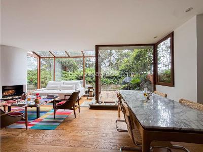Apartamento de 2 alcobas en venta en Los Rosales, Bogotá, 200 m² · foto 3 de 15