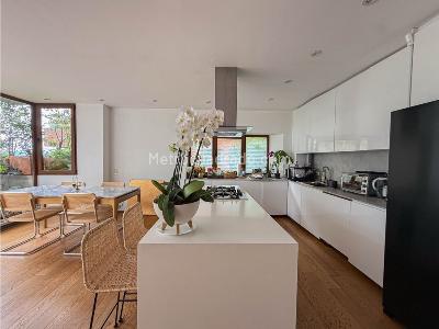 Apartamento de 2 alcobas en venta en Los Rosales, Bogotá, 200 m² · foto 14 de 15