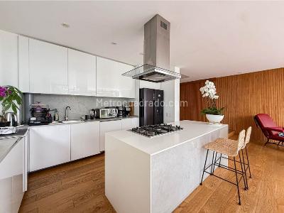 Apartamento de 2 alcobas en venta en Los Rosales, Bogotá, 200 m² · foto 15 de 15