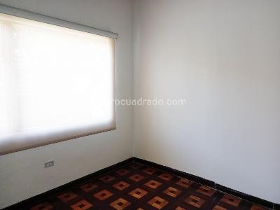 Casa de 5 alcobas en venta en Laureles, Medellín, 225 m² · foto 10 de 20