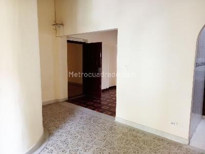 Casa de 5 alcobas en venta en Laureles, Medellín, 225 m² · foto 4 de 20