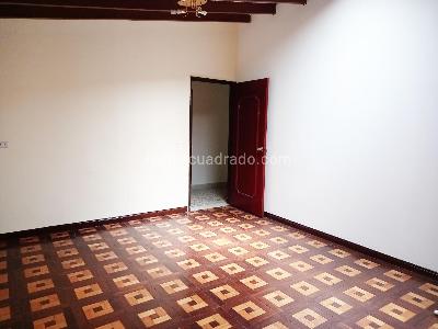 Casa de 5 alcobas en venta en Laureles, Medellín, 225 m² · foto 9 de 20