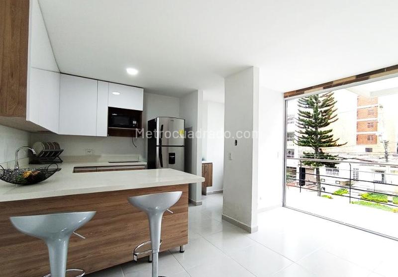 Apartamento Amplio de 3 Alcobas en Laureles (Los Almendros) - 4