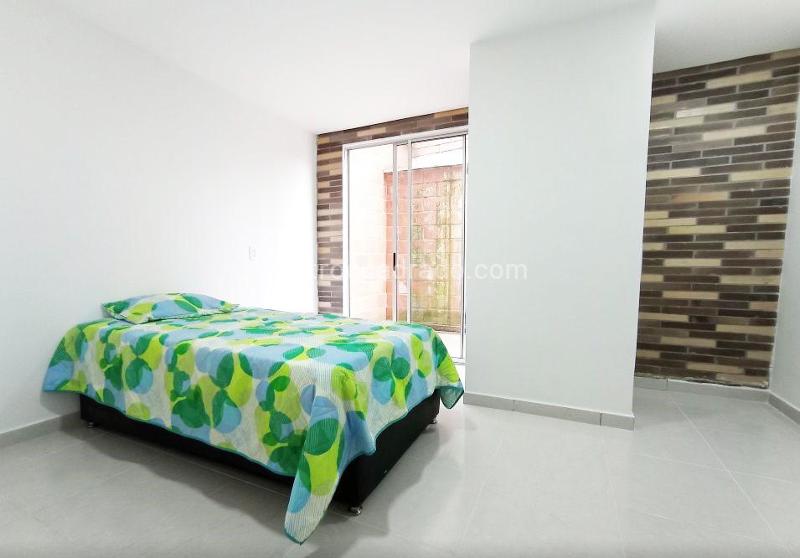 Apartamento Amplio de 3 Alcobas en Laureles (Los Almendros) - 9