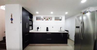Casa de 3 alcobas en venta en Belen, Medellín, 200 m² · foto 10 de 19