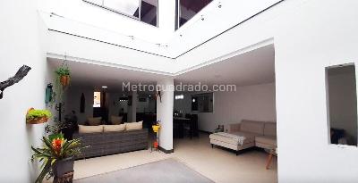 Casa de 3 alcobas en venta en Belen, Medellín, 200 m² · foto 7 de 19