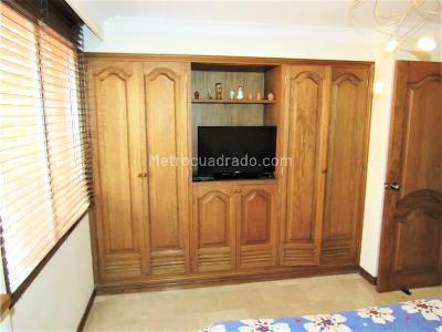 Apartamento de 3 alcobas en venta en Laureles, Medellín, 152 m² · foto 12 de 18