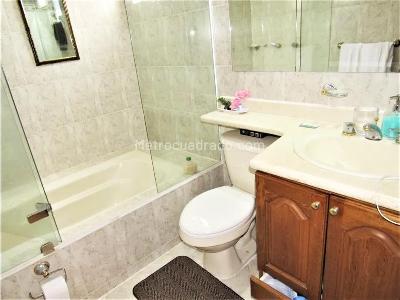 Apartamento de 3 alcobas en venta en Laureles, Medellín, 152 m² · foto 16 de 18