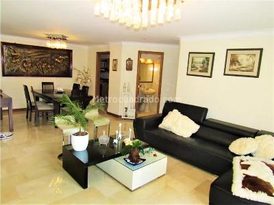Apartamento de 3 alcobas en venta en Laureles, Medellín, 152 m² · foto 2 de 18