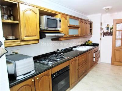 Apartamento de 3 alcobas en venta en Laureles, Medellín, 152 m² · foto 5 de 18