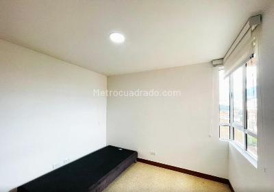 Apartamento de 3 alcobas en venta en Laureles, Medellín, 127 m² · foto 12 de 15