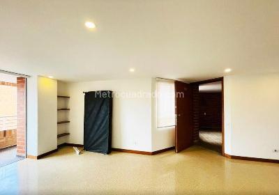Apartamento de 3 alcobas en venta en Laureles, Medellín, 127 m² · foto 2 de 15