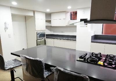 Apartamento en venta en Laureles, Medellín · foto 4 de 15