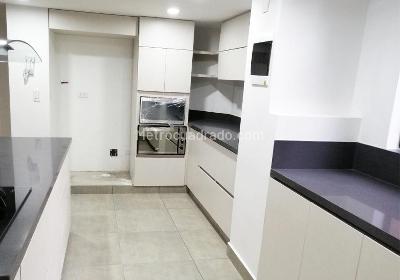 Apartamento en venta en Laureles, Medellín · foto 6 de 15