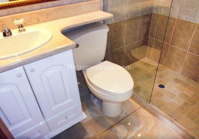 Apartamento de 3 alcobas en venta en Laureles, Medellín, 157 m² · foto 14 de 17