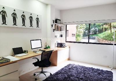 Casa de 3 alcobas en venta en Belen, Medellín, 208 m² · foto 15 de 17