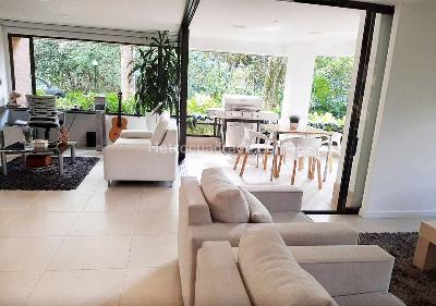Casa de 3 alcobas en venta en Belen, Medellín, 208 m² · foto 5 de 17