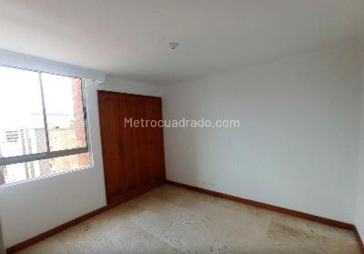 Apartamento de 3 alcobas en venta en Laureles, Medellín, 115 m² · foto 13 de 16