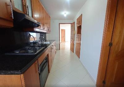 Apartamento de 3 alcobas en venta en Laureles, Medellín, 115 m² · foto 3 de 16