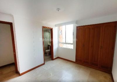 Apartamento de 3 alcobas en venta en Laureles, Medellín, 115 m² · foto 7 de 16