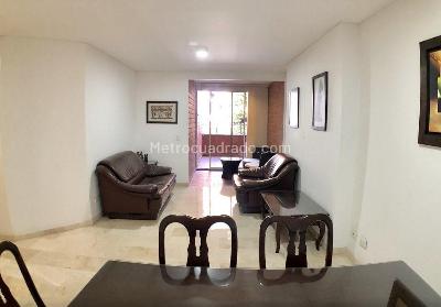 Apartamento en venta en Laureles, Medellín · foto 2 de 17