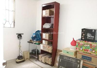 Casa en venta en Laureles, Medellín · foto 10 de 17
