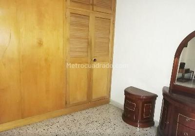 Casa en venta en Laureles, Medellín · foto 11 de 17