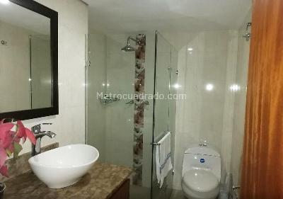 Casa en venta en Laureles, Medellín · foto 14 de 17