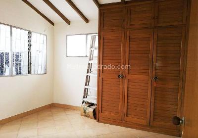 Casa en venta en Laureles, Medellín · foto 8 de 17
