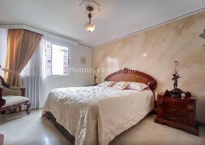 Apartamento en venta en Laureles, Medellín · foto 12 de 16